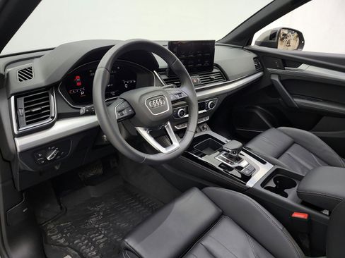 Used 2023 Audi Q5 2.0T Premium Plus w/ Premium Plus Package AWD/4WD image 12