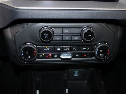 New 2025 Ford Bronco Outer Banks image 43