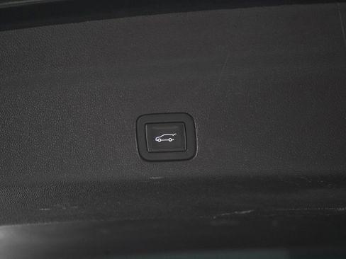 Used 2023 GMC Yukon Denali w/ Denali Reserve Package AWD/4WD image 18
