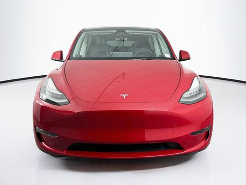 Used 2022 Tesla Model Y Long Range AWD/4WD image 2