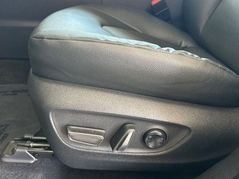 Used 2024 Toyota Grand Highlander FWD image 13