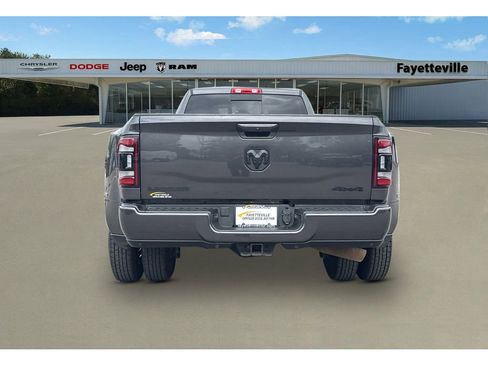 Used 2024 RAM 3500 Laramie w/ Night Edition AWD/4WD image 4