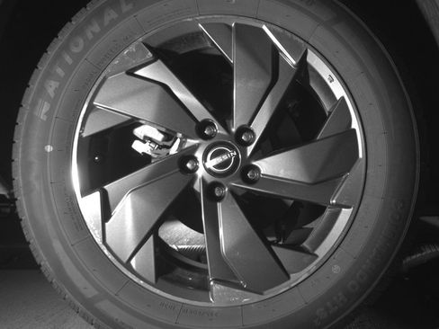 Used 2025 Nissan Rogue SV image 15