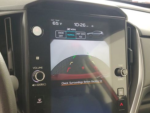 Used 2025 Subaru Crosstrek 2.0i Premium image 18