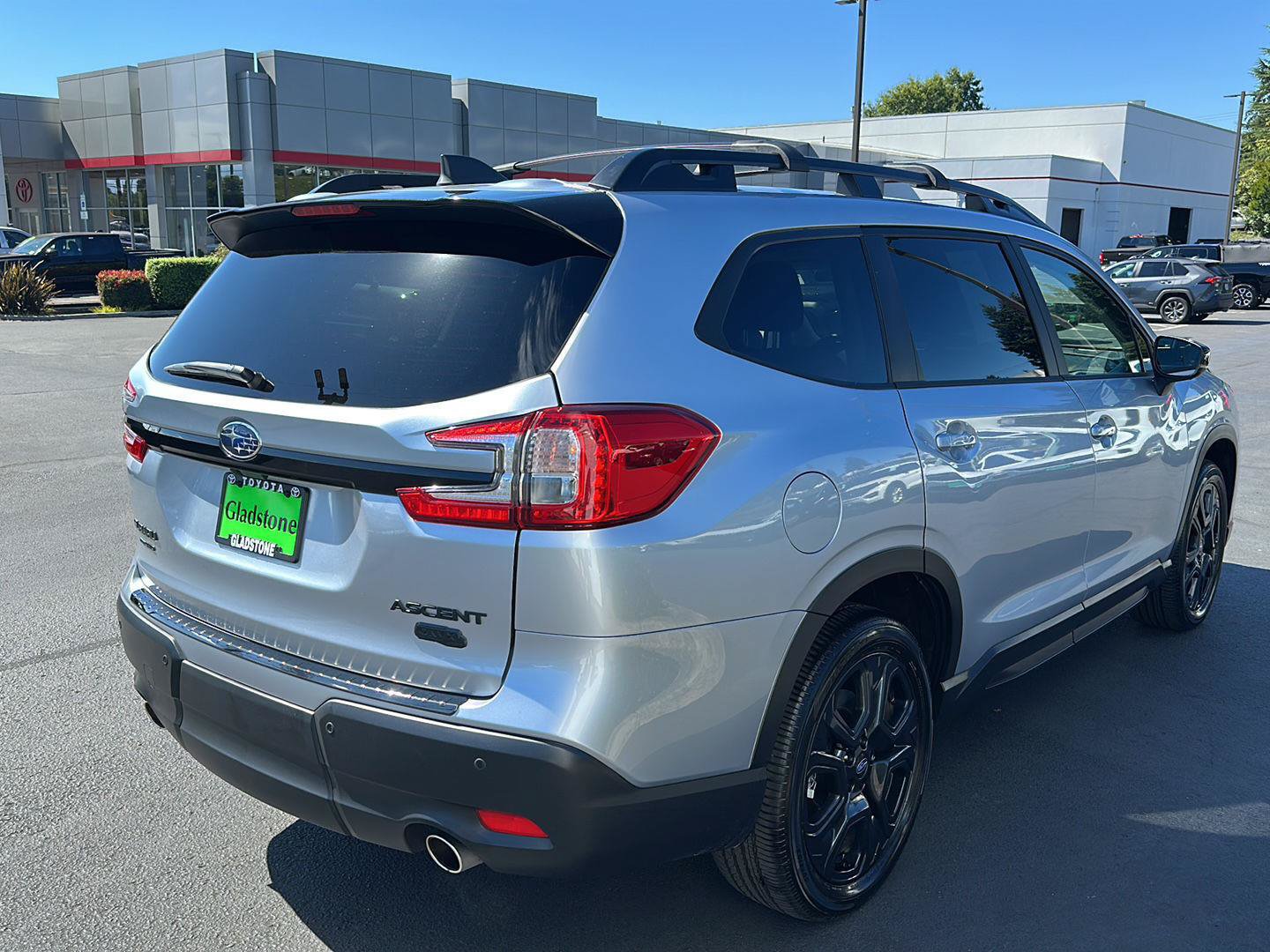 Used 2025 Subaru Ascent Bronze Edition w/ Popular Package #2 AWD/4WD image 6