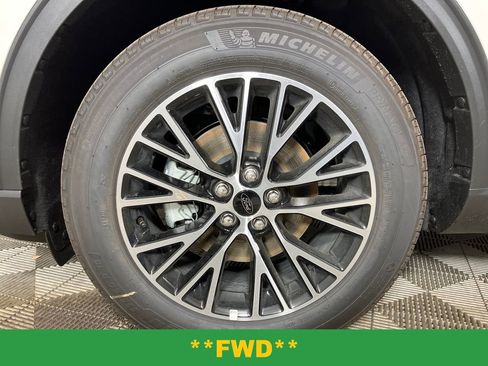 New 2026 Ford Escape SE w/ PHEV Premium Package image 12