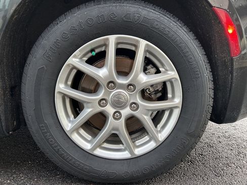 Used 2020 Chrysler Voyager Lxi image 24