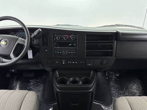 Used 2024 Chevrolet Express 3500 LT w/ LT Preferred Equipment Group image 18