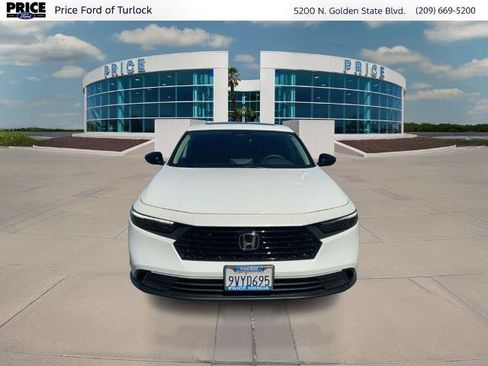 Used 2025 Honda Accord SE image 2