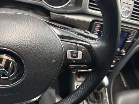 Used 2017 Volkswagen Passat 1.8T SE image 22