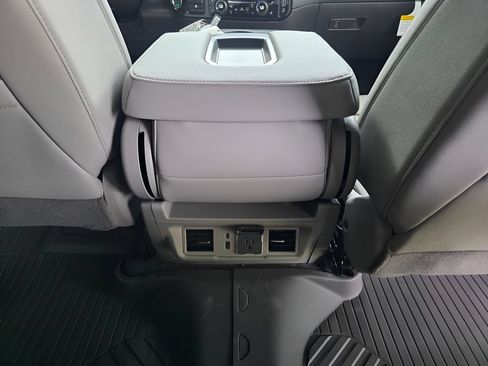New 2026 Chevrolet Silverado 2500 LT w/ Texas Edition AWD/4WD image 9