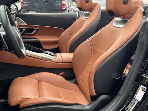 Certified 2022 Mercedes-Benz SL 55 AMG 4MATIC w/ Driver Assistance Package image 18