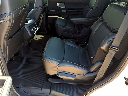 New 2025 Ford Expedition Tremor image 15