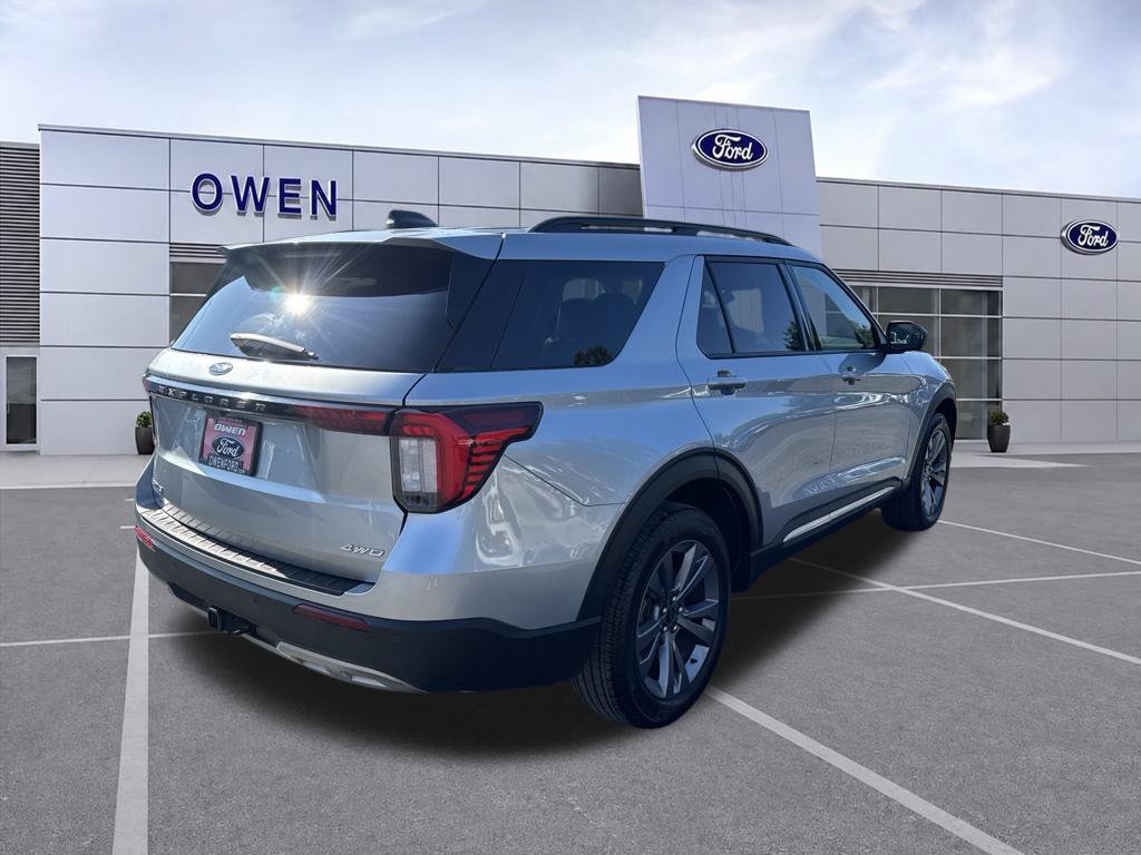 Used 2025 Ford Explorer Active w/ Active Comfort Package AWD/4WD image 6