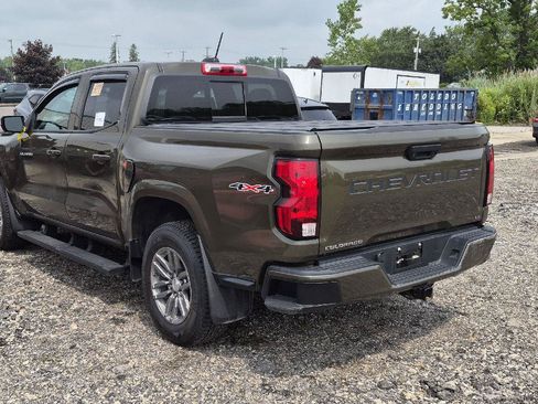 Used 2024 Chevrolet Colorado LT w/ LT Convenience Package II AWD/4WD image 4