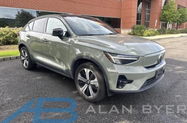 Used 2023 Volvo C40 P8 Recharge Plus w/ Climate Package AWD/4WD image 1