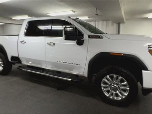 Used 2022 GMC Sierra 2500 Denali w/ Denali Ultimate Package image 2