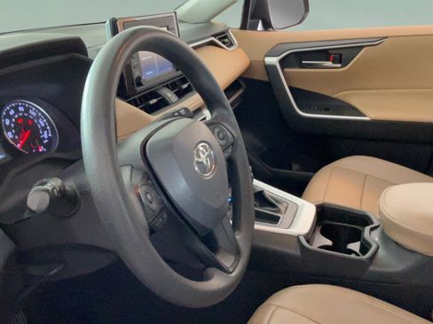 Used 2019 Toyota RAV4 XLE FWD image 20