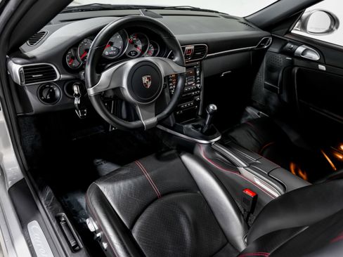Used 2010 Porsche 911 Carrera S image 10