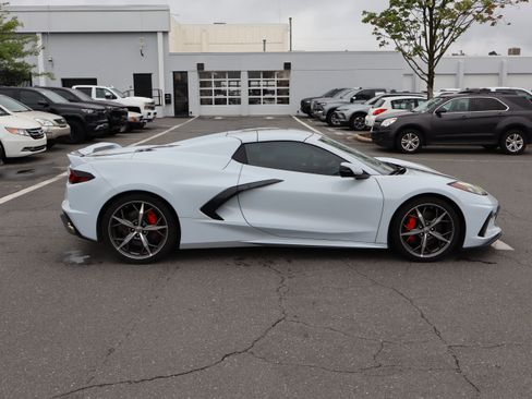 Used 2021 Chevrolet Corvette Stingray Preferred Conv w/ Z51 Performance Package RWD image 11