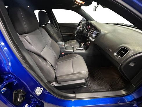 Used 2020 Dodge Charger SXT w/ Cold Weather Package RWD image 17