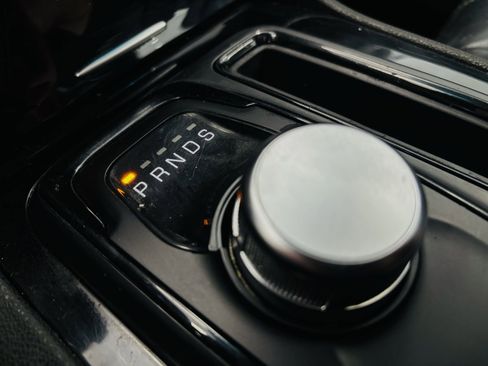 Used 2023 Chrysler 300 S RWD image 52