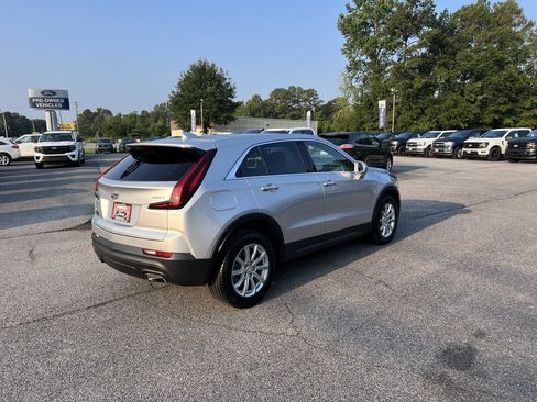Used 2020 Cadillac XT4 Luxury w/ Cold Weather Package AWD/4WD image 5