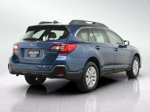 Used 2019 Subaru Outback 2.5i Premium AWD/4WD image 5