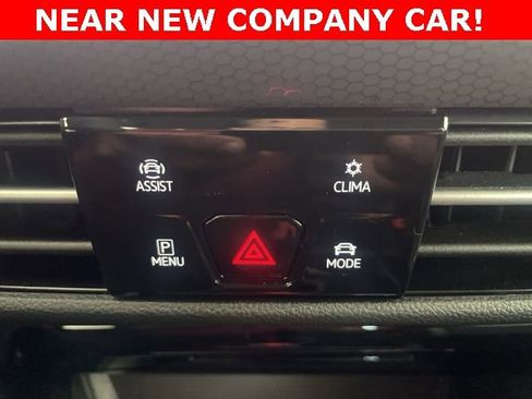 Certified 2024 Volkswagen GTI Autobahn image 21