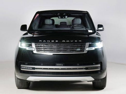 Used 2023 Land Rover Range Rover SE image 8