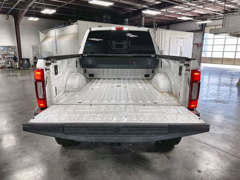Used 2020 Ford F250 Platinum w/ FX4 Off-Road Package image 30