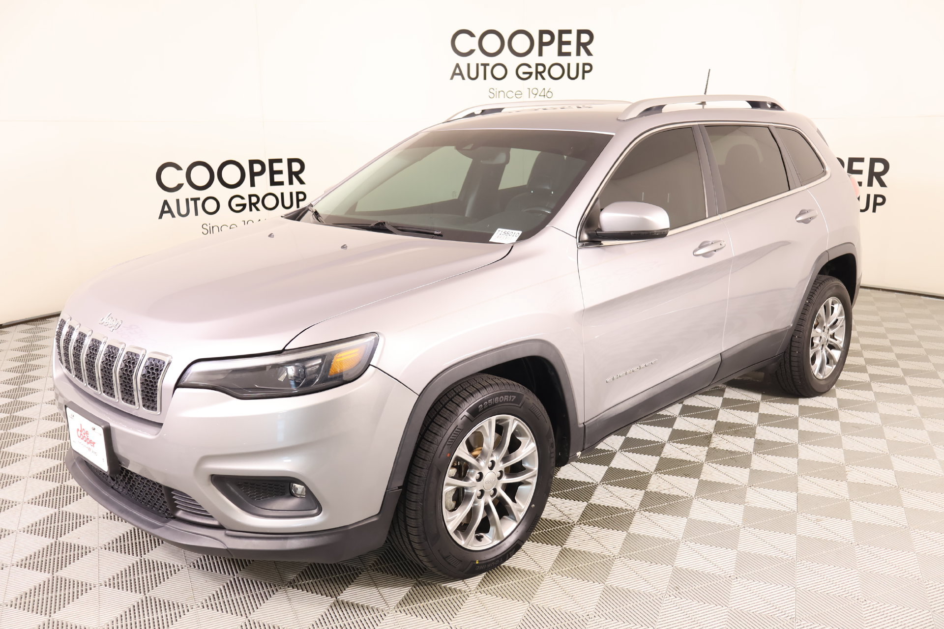 Used 2021 Jeep Cherokee Latitude Lux w/ Comfort/Convenience Group FWD image 10