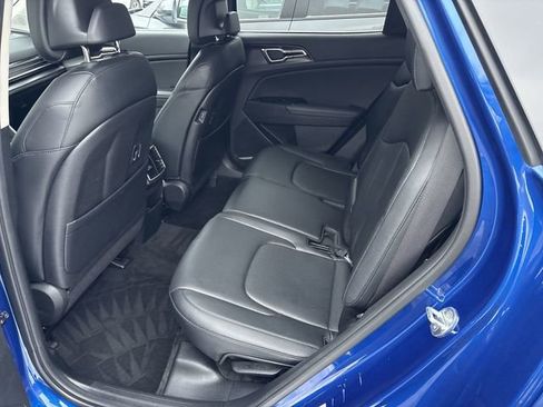 Used 2023 Kia Sportage EX image 25