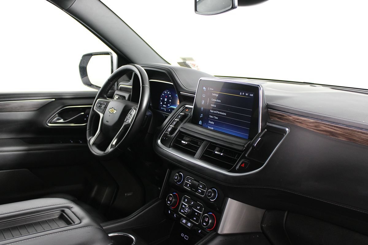 Used 2023 Chevrolet Suburban LT AWD/4WD image 12