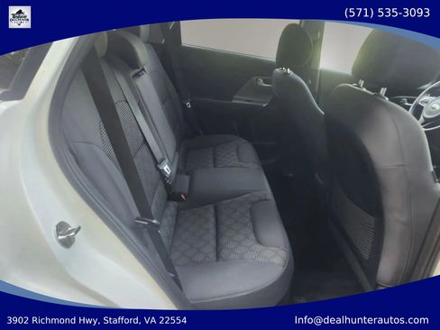 Used 2018 Kia Niro LX FWD image 17