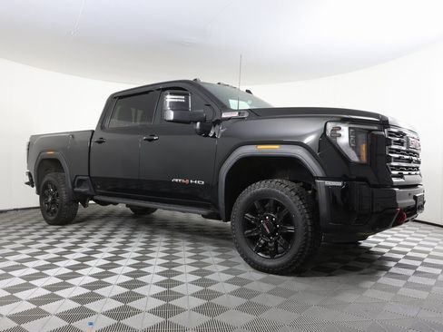 Certified 2025 GMC Sierra 2500 AT4 w/ AT4 Premium Plus Package image 3