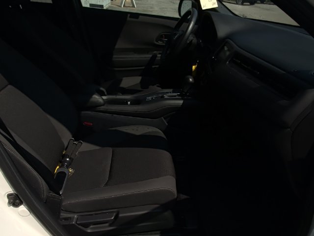 Used 2021 Honda HR-V Sport image 34