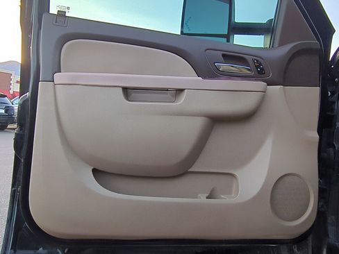 Used 2014 GMC Sierra 2500 SLT w/ SLT Convenience Package image 14