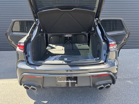 New 2026 Porsche Macan S image 25