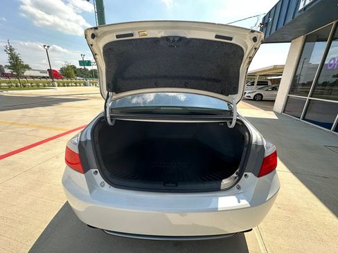 Used 2015 Honda Accord Sport image 9