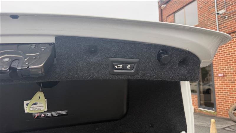 Used 2016 BMW 550i Sedan RWD image 18