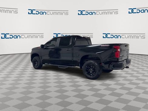 Used 2021 Chevrolet Silverado 1500 Custom Trail Boss w/ Midnight Edition AWD/4WD image 6