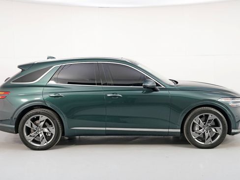 Used 2024 Genesis Electrified GV70 Advanced image 53