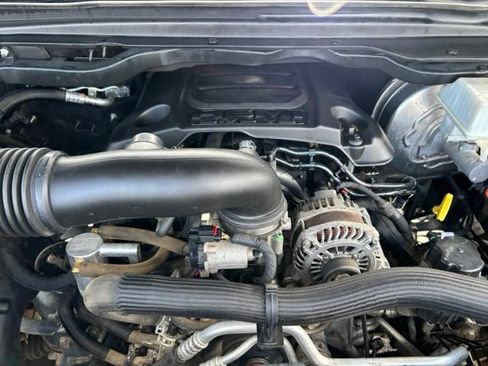 Used 2019 RAM 1500 Laramie w/ Sport Appearance Package AWD/4WD image 22