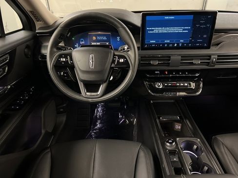 New 2026 Lincoln Corsair Reserve image 9