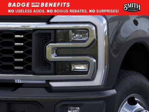 New 2025 Ford F350 Platinum image 19