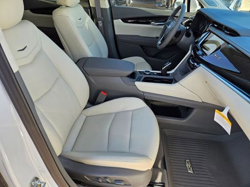 New 2025 Cadillac XT6 Premium Luxury w/ Technology Package image 29
