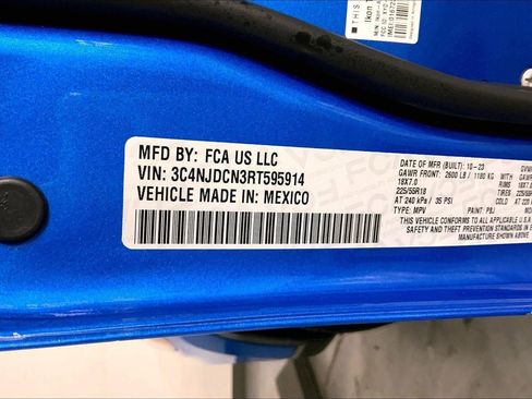 Used 2024 Jeep Compass Limited image 31