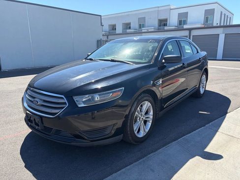 Used 2017 Ford Taurus SE FWD image 2