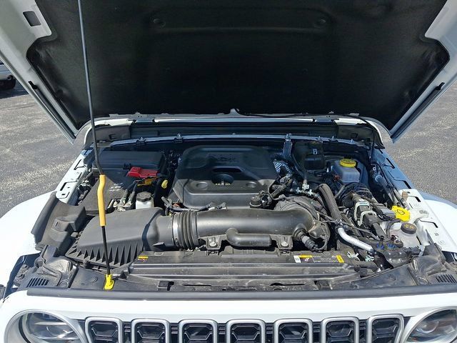 Certified 2025 Jeep Wrangler Unlimited Sahara w/ Safety Group AWD/4WD image 25